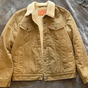 Levi’s medium Sherpa lined trucker jacket